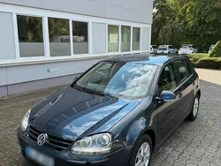 Blau Gebraucht 2004 VW Golf V Limousine | 1.530 € (Fairer Preis)