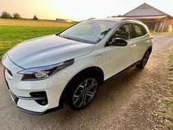 Weiß Gebraucht 2020 Kia XCeed Spirit SUV | 17.499 € (Fairer Preis)