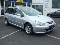 Silber Gebraucht 2005 Peugeot 307 Kombi | 3.100 € (Etwas zu teuer)