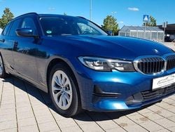 C1m phytonic (metallic) Gebraucht 2022 BMW 318 Advantage Kombi | 19.990 € (Guter Preis)