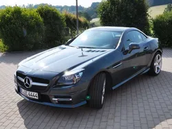 Grau Gebraucht 2013 Mercedes SLK250 AMG Cabrio | 17.999 €