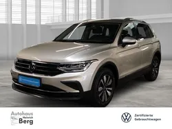 Ivory silver metallic Gebraucht 2023 VW Tiguan Move SUV | 31.850 € (Fairer Preis)