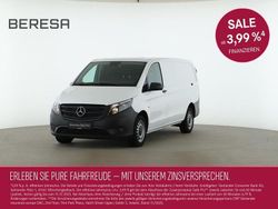 Weiß Gebraucht 2024 Mercedes Vito Van / Kleinbus | 32.106 € (Fairer Preis)