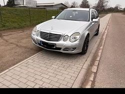 Grau Gebraucht 2007 Mercedes E200 Kombi | 2.500 € (Superpreis)