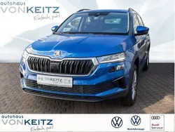 Blau Gebraucht 2024 Skoda Karoq Selection SUV | 31.490 € (Guter Preis)