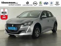 Grau Gebraucht 2021 Peugeot e-208 Active Kleinwagen | 15.724 € (Guter Preis)