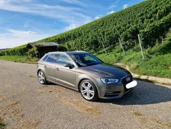 Grau Gebraucht 2015 Audi A3 S-Line Kleinwagen | 14.200 € (Fairer Preis)