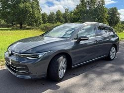 Grau Gebraucht 2024 VW Golf VIII Style Kombi | 29.900 € (Fairer Preis)