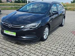 Schwarz Gebraucht 2016 Opel Astra Edition Kombi | 6.888 € (Guter Preis)
