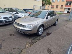 Grau Gebraucht 2002 Ford Mondeo Ghia Limousine | 1.990 € (Fairer Preis)
