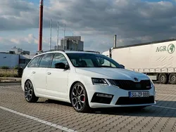 Weiß Gebraucht 2017 Skoda Octavia RS Kombi | 17.000 € (Fairer Preis)