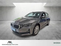 Grau Gebraucht 2024 Skoda Octavia Selection Kombi | 33.290 € (Fairer Preis)