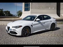 Weiß Gebraucht 2019 Alfa Romeo Giulia Limousine | 49.000 € (Guter Preis)
