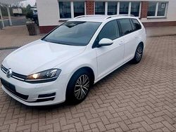 Weiß Gebraucht 2016 VW Golf VII Allstar Kombi | 9.500 € (Fairer Preis)