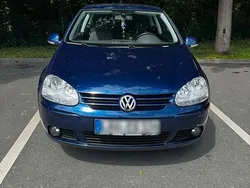 Blau Gebraucht 2008 VW Golf V Kleinwagen | 4.000 € (Etwas zu teuer)