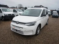 Candyweiß Gebraucht 2021 VW Caddy Move Van / Kleinbus | 20.920 €
