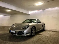 Silber Gebraucht 2011 Porsche Cayman R Coupé | 59.987 €
