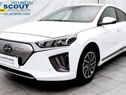 Weiß (polar white) Gebraucht 2022 Hyundai Ioniq 6 Prime Limousine | 22.970 € (Fairer Preis)