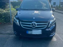 Blau Gebraucht 2014 Mercedes V250 Edition 1 Van / Kleinbus | 32.900 € (Etwas zu teuer)