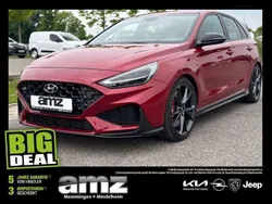 Sunset red / mic Gebraucht 2022 Hyundai i30 N Performance Limousine | 26.480 € (Fairer Preis)