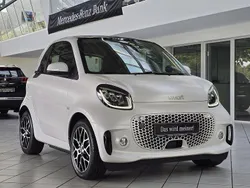 Weiß Gebraucht 2024 Smart ForTwo Electric Drive Prime Coupé | 18.850 € (Teuer)