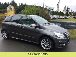 Grau Gebraucht 2010 Mercedes B200 Van / Kleinbus | 2.495 € (Superpreis)