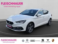 Weiss Gebraucht 2022 Seat Leon XCELLENCE Limousine | 23.990 € (Fairer Preis)