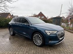 Blau Gebraucht 2019 Audi e-tron Advanced Plus SUV | 21.182 € (Guter Preis)
