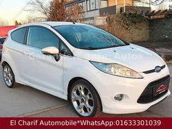 Weiß Gebraucht 2009 Ford Fiesta Titanium Kleinwagen | 6.999 €