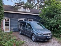 Grau Gebraucht 2011 VW Caddy Maxi Van / Kleinbus | 10.500 €
