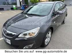 Grau Gebraucht 2012 Opel Astra Design Edition Kombi | 4.999 € (Fairer Preis)