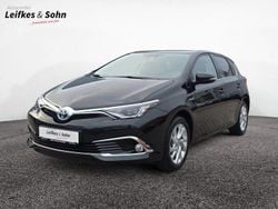 Mysticschwarz mica Gebraucht 2017 Toyota Auris Hybrid Executive Limousine | 15.490 € (Fairer Preis)