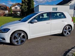 Weiß Gebraucht 2018 VW Golf Comfortline Limousine | 15.900 € (Guter Preis)