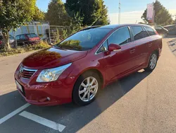 Rot Gebraucht 2010 Toyota Avensis Kombi | 12.499 €