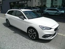 Weiß Gebraucht 2021 Seat Leon FR Kombi | 20.990 € (Fairer Preis)