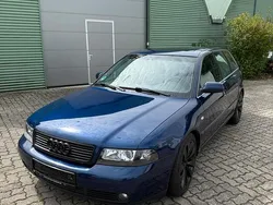 Blau Gebraucht 1999 Audi A4 Kombi | 2.500 € (Guter Preis)