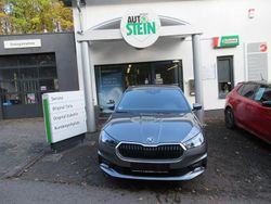 Grau Gebraucht 2023 Skoda Fabia Sport Kleinwagen | 17.530 € (Fairer Preis)