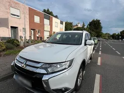 Weiß Gebraucht 2017 Mitsubishi Outlander SUV | 10.500 €