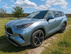 Grau Gebraucht 2021 Toyota Highlander Luxury SUV | 54.000 € (Teuer)