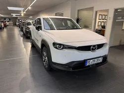 Arctic white Gebraucht 2023 Mazda MX30 Exclusive-Line SUV | 19.490 € (Fairer Preis)
