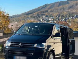 Schwarz Gebraucht 2012 VW T5 Highline Van | 21.900 € (Teuer)