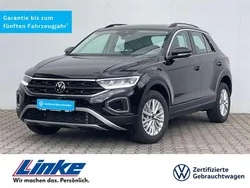 Deep black perleffekt Gebraucht 2024 VW T-Roc Life SUV | 24.690 € (Fairer Preis)