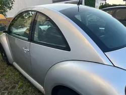 Silber Gebraucht 1998 VW Beetle Kleinwagen | 600 €