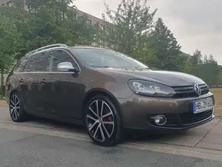 Braun Gebraucht 2013 VW Golf VII Highline Kombi | 9.300 € (Fairer Preis)