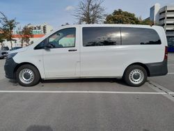 Weiß Gebraucht 2017 Mercedes Vito Van / Kleinbus | 14.200 € (Teuer)