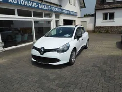 Weiß Gebraucht 2015 Renault Clio GrandTour Dynamique Kombi | 6.000 € (Guter Preis)