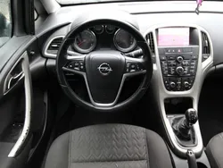 Karbonschw graphitschw midnigh (metallic) Gebraucht 2013 Opel Astra Active Kombi | 4.950 € (Etwas zu teuer)