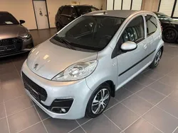 Grau Gebraucht 2014 Peugeot 107 Active Kleinwagen | 5.990 € (Etwas zu teuer)