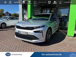 Silber Gebraucht 2025 Skoda Enyaq iV SportLine SUV | 57.985 € (Etwas zu teuer)