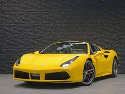 Gelb Gebraucht 2016 Ferrari 488 Cabrio | 244.900 € (Fairer Preis)